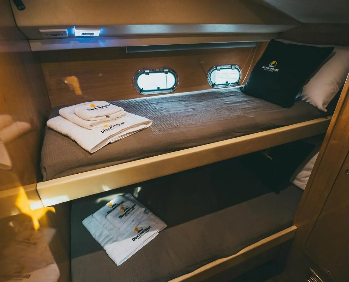 Discoverboat - Pita - Exclusive Boat&Breakfast Bari Italy