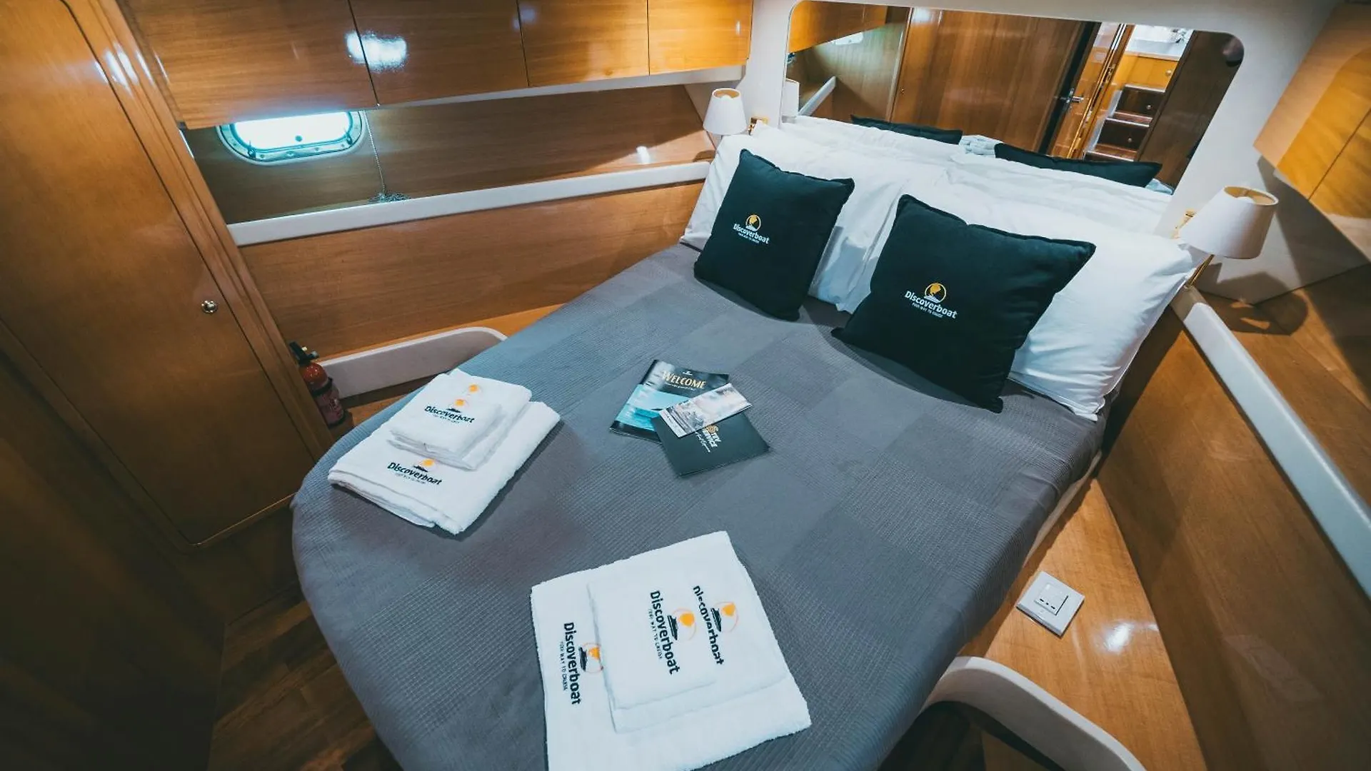 Discoverboat - Pita - Exclusive Boat&Breakfast Bari 0*,  Italy