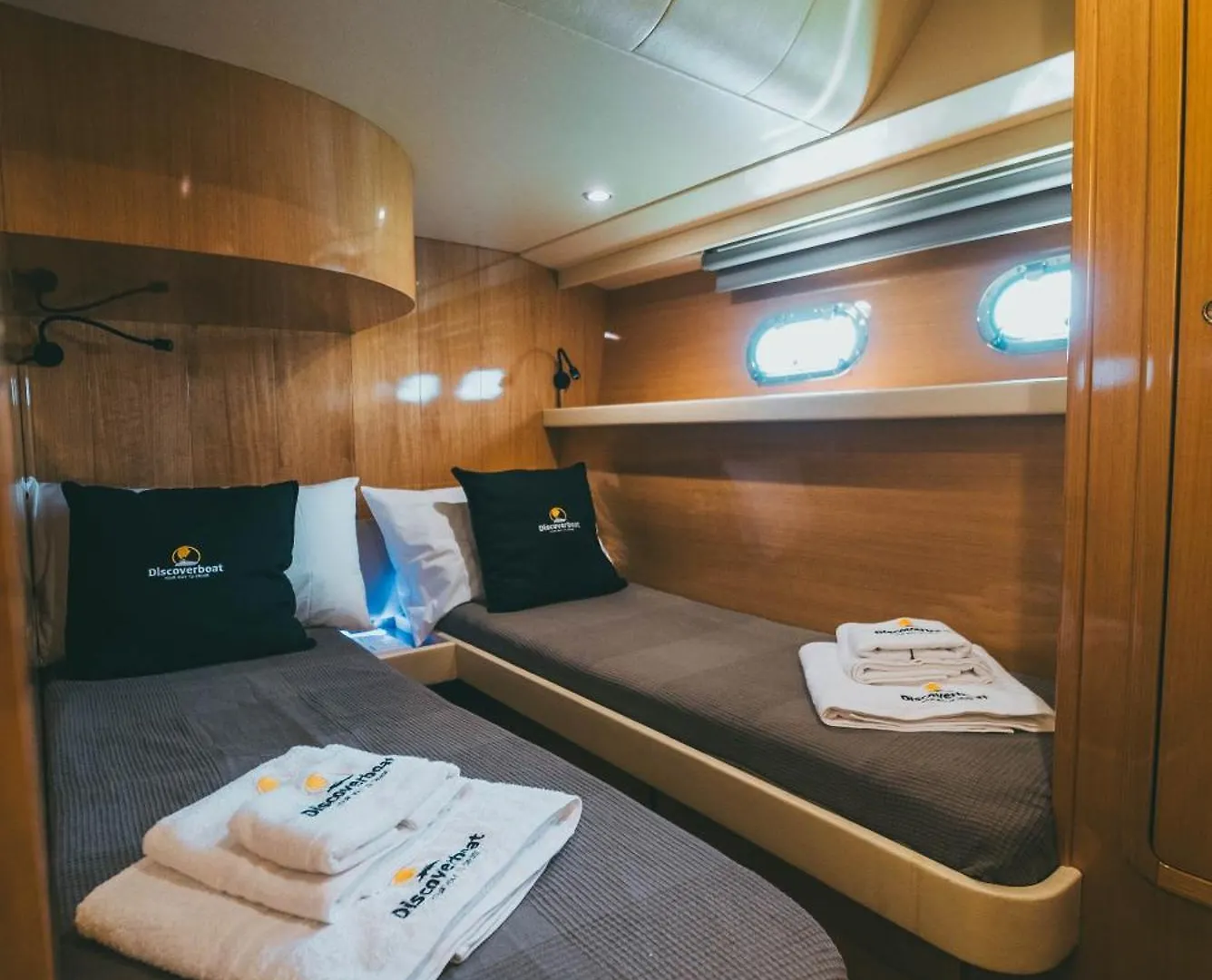 Botel Discoverboat - Pita - Exclusive Boat&Breakfast Bari