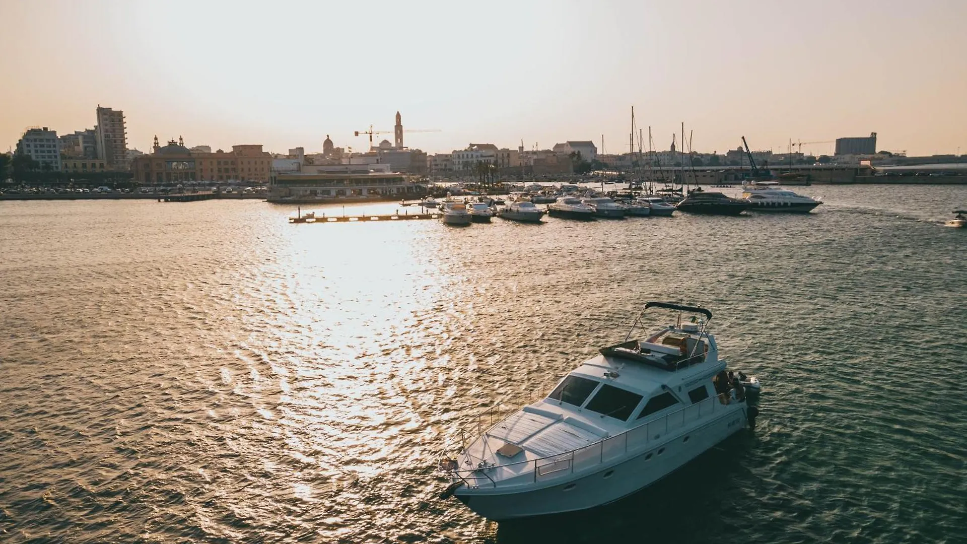 Discoverboat - Pita - Exclusive Boat&Breakfast location